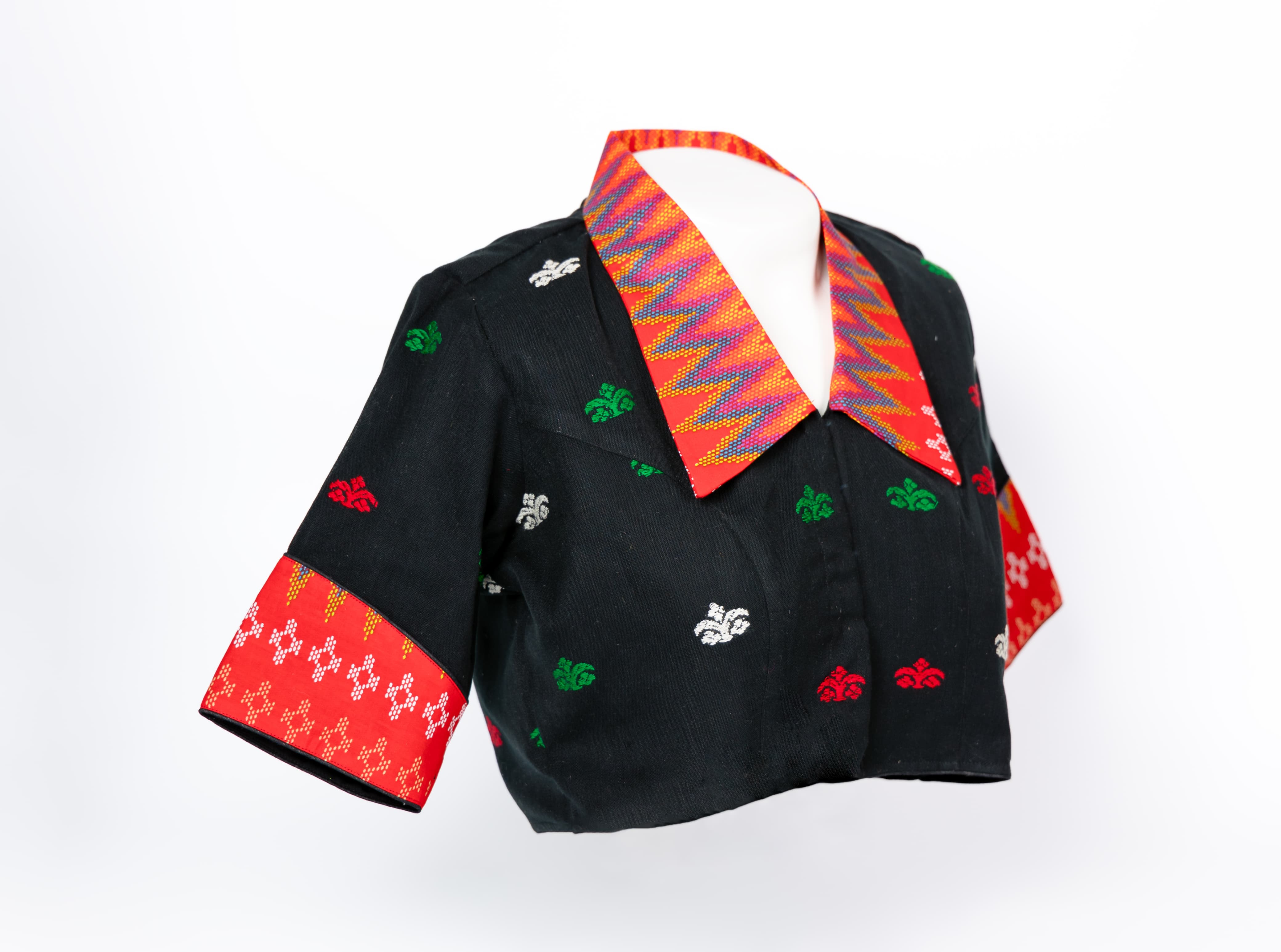 COLLARED ASSAMESE GOS BUTA DESIGNED BLOUSE
